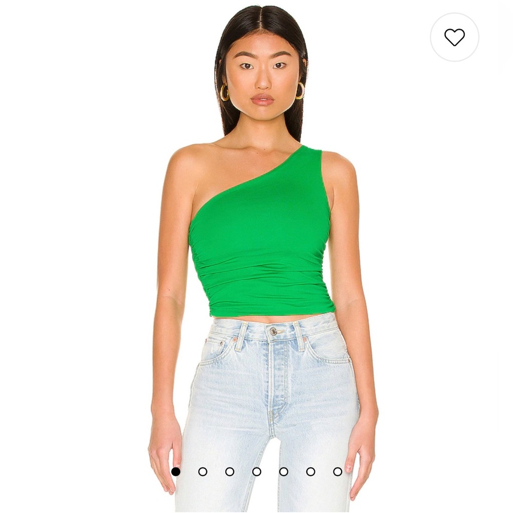 Anna Ruched Top in Green
superdown - Picture 1 of 2